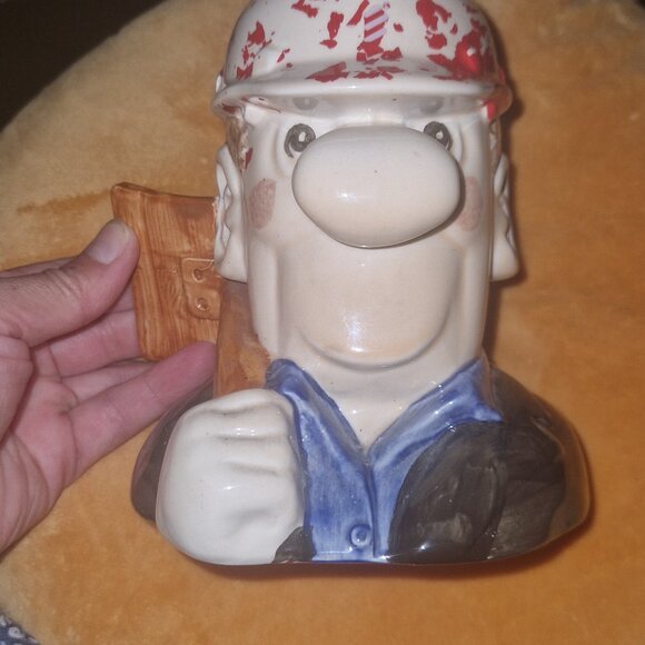 vintage Elliott Builders Toby Jug, specifically the "Bricklayer" - Picture 2 of 6